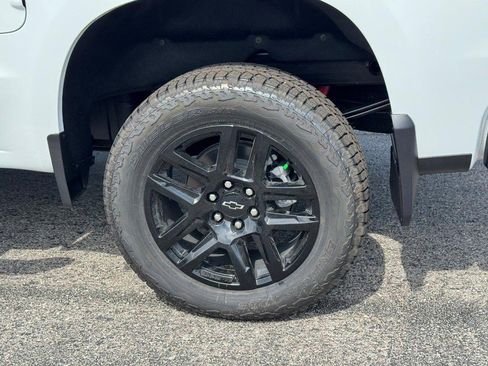 New 2026 Chevrolet Silverado 1500 Custom Trail Boss w/ Turbomax Blackout Package image 4