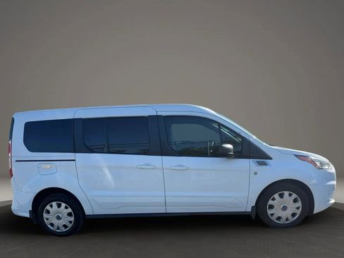 Used 2022 Ford Transit Connect XLT FWD image 6