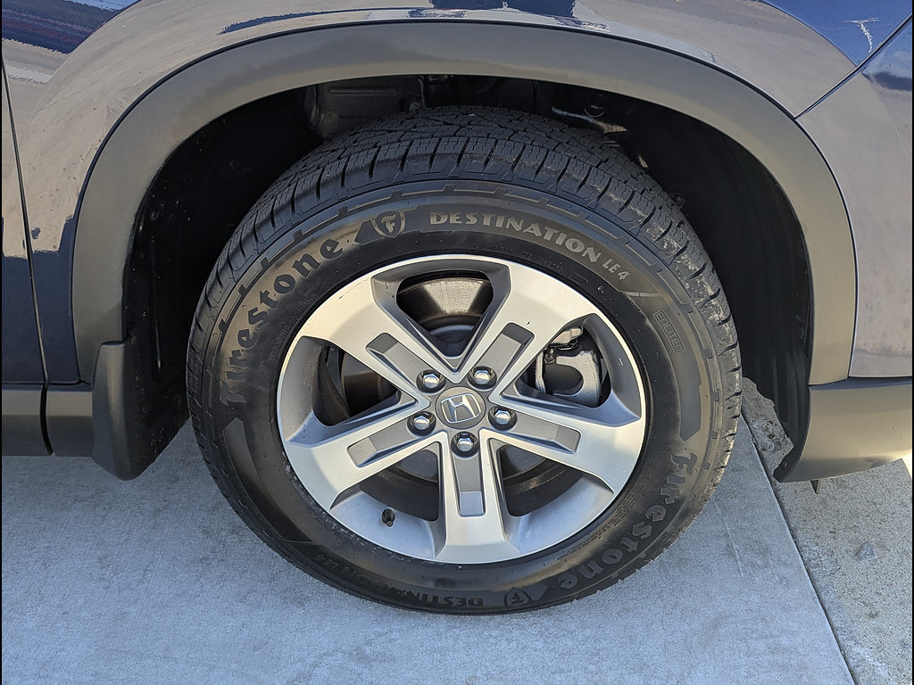 Used 2025 Honda Pilot EX-L image 15