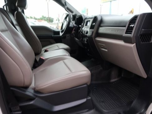 Used 2020 Ford F250 XL w/ Power Equipment Group AWD/4WD image 9