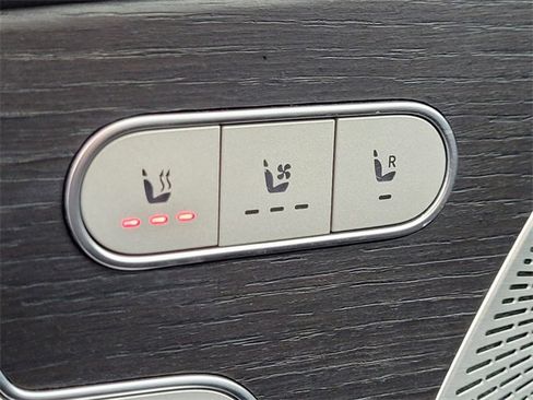 Used 2024 Mercedes-Benz GLE 450 4MATIC image 25