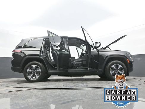 Used 2022 Jeep Grand Cherokee Limited 4xe w/ Luxury Tech Group II image 71