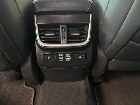 Used 2024 Subaru Legacy Limited AWD/4WD image 17
