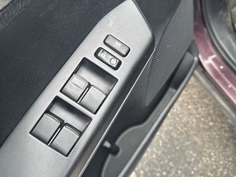 Used 2018 Toyota RAV4 XLE w/ Plus Extra Value Package AWD/4WD image 11