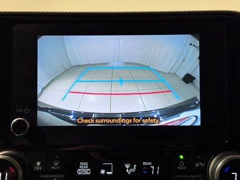 Used 2023 Toyota Highlander XSE AWD/4WD image 30
