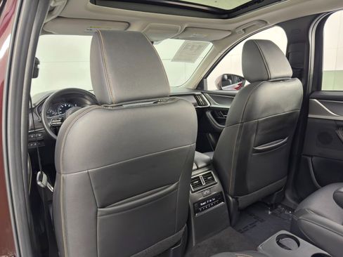Used 2024 MAZDA CX-90 3.3 Turbo w/ Premium Package image 35