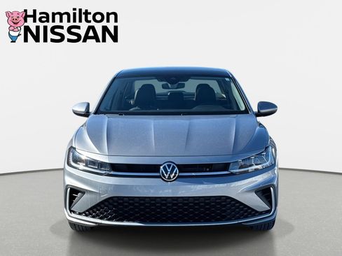 Used 2025 Volkswagen Jetta SE image 5