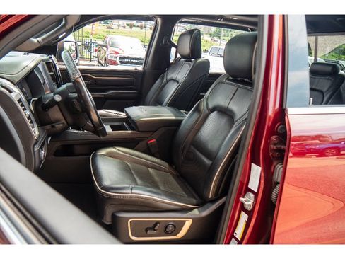 Used 2021 RAM 1500 Limited AWD/4WD image 11