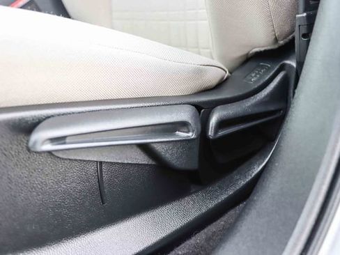 Used 2025 Honda HR-V LX image 22