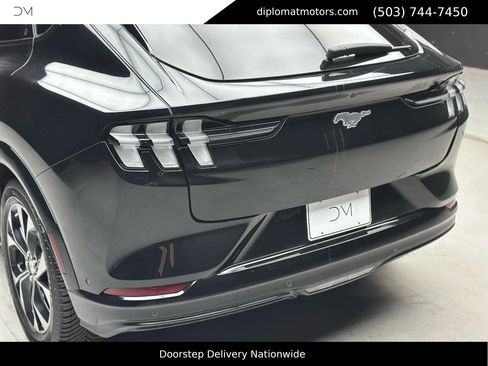 Used 2021 Ford Mustang Mach-E Premium image 15