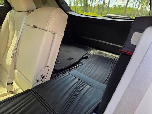 Used 2023 Buick Envision Avenir FWD image 20