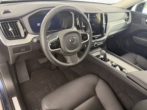 Used 2025 Volvo XC60 B5 Plus AWD/4WD image 17