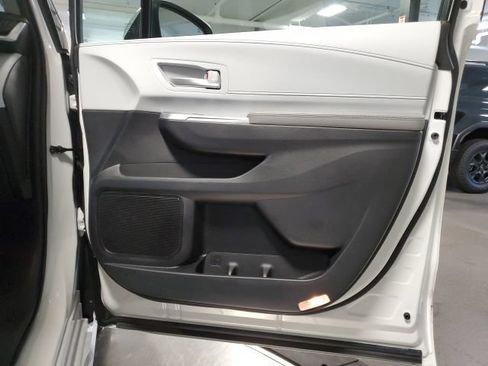 Used 2026 Toyota Sienna XLE AWD/4WD image 24