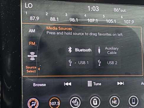 Used 2020 Jeep Grand Cherokee Altitude AWD/4WD image 31
