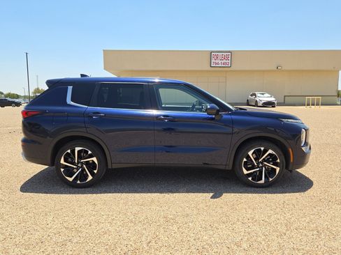 Used 2024 Mitsubishi Outlander SE FWD image 6