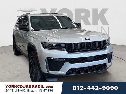 New 2026 Jeep Grand Cherokee L Limited w/ Limited Altitude Package AWD/4WD image 7