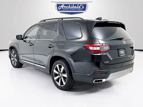 Used 2023 Honda Pilot Elite image 4