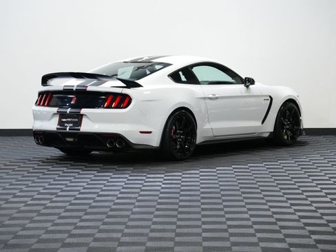 Used 2019 Ford Mustang Shelby GT350R w/ GT350R Equipment Group 920A RWD image 6