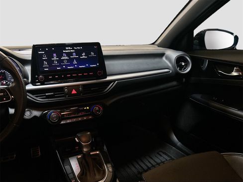 Used 2023 Kia Forte GT-Line w/ GT-Line Technology Package image 22