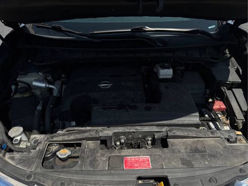 Used 2016 Nissan Murano S w/ Navigation Package AWD/4WD image 18