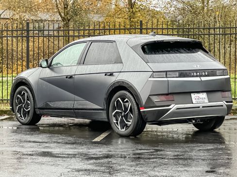 Used 2023 Hyundai Ioniq 5 SEL image 6