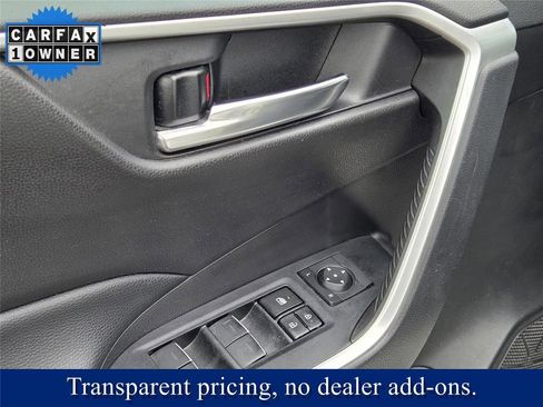 Used 2022 Toyota RAV4 XLE w/ XLE Grade Weather Package AWD/4WD image 19