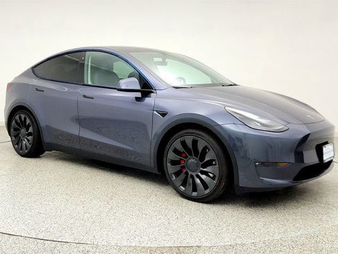 Used 2023 Tesla Model Y Performance AWD/4WD image 3