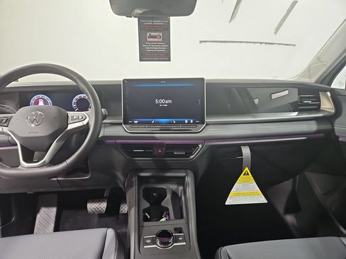 New 2026 Volkswagen Tiguan SE AWD/4WD image 17