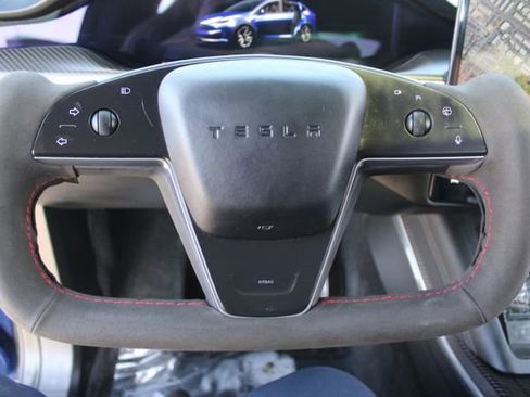 Used 2022 Tesla Model X Plaid image 30
