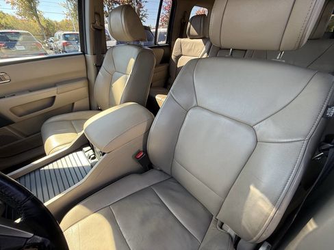 Used 2013 Honda Pilot Touring image 17