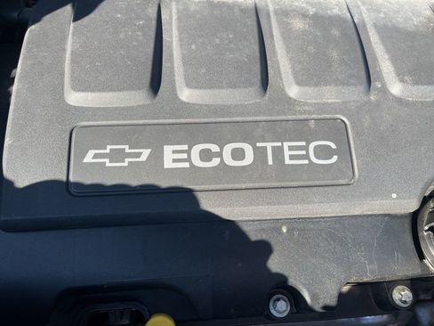 Used 2020 Chevrolet Trax LS w/ Tint and Cruise Package image 10