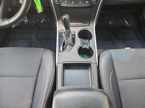 Used 2017 Toyota Camry SE FWD image 29