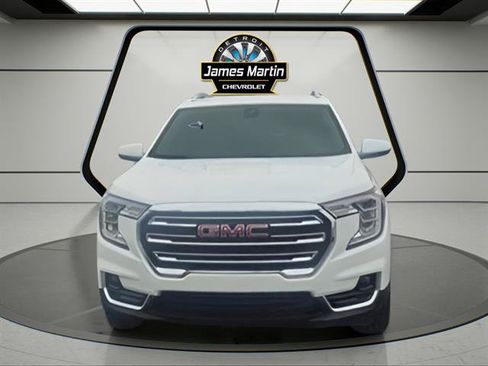 Certified 2023 GMC Terrain SLT image 10