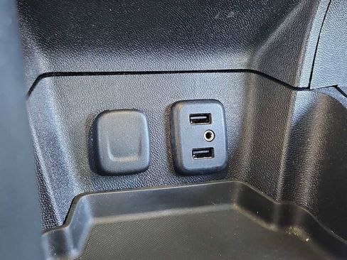 Used 2017 Chevrolet Volt LT w/ Comfort Package image 30