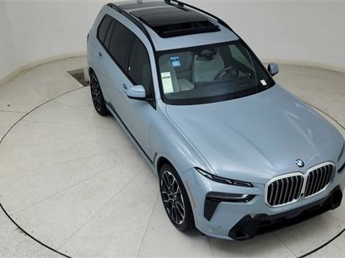 Used 2025 BMW X7 xDrive40i w/ M Sport Package image 80