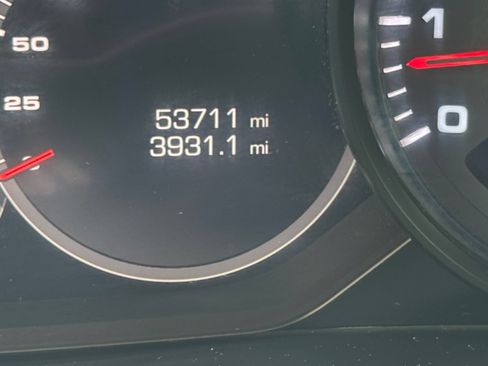 Used 2019 Porsche Cayenne AWD/4WD image 22