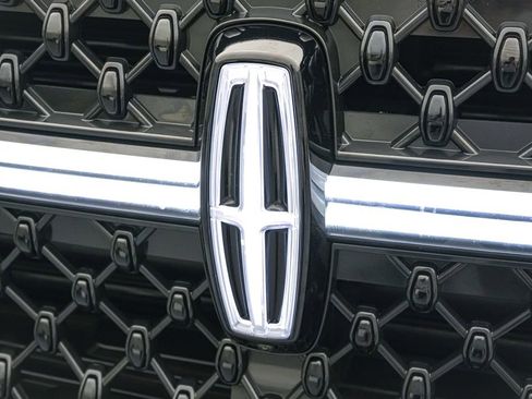 Used 2025 Lincoln Navigator L Reserve w/ Jet Appearance Package image 12