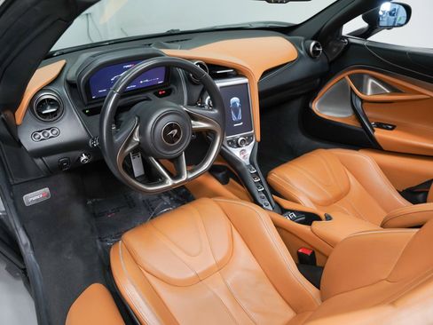 Used 2020 McLaren 720S Luxury image 36