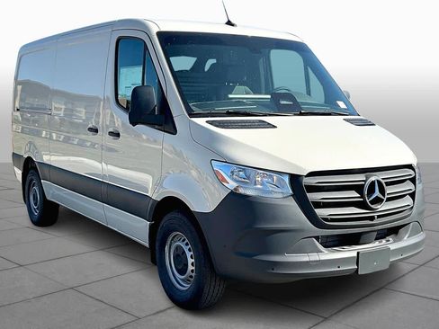 New 2025 Mercedes-Benz Sprinter 2500 image 2