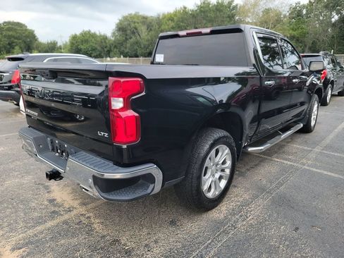 Used 2022 Chevrolet Silverado 1500 LTZ w/ Z71 Off-Road Package AWD/4WD image 6