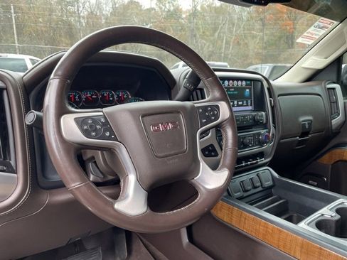 Used 2018 GMC Sierra 1500 SLT w/ Enhanced Driver Alert Package image 24