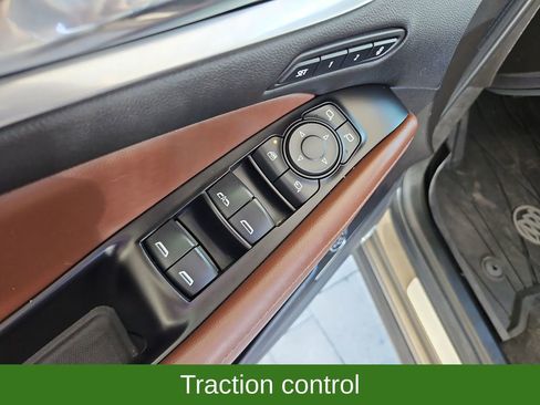 Used 2020 Buick Enclave Avenir w/ Avenir Technology Package AWD/4WD image 29