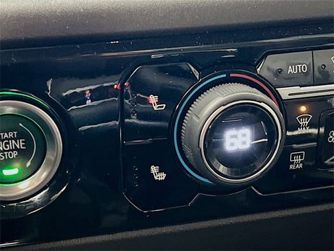 Used 2022 Chevrolet Silverado 1500 RST w/ Z71 Off-Road Package image 21