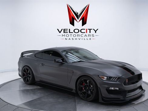 Used 2018 Ford Mustang Shelby GT350R w/ GT350R Equipment Group 920A RWD image 12