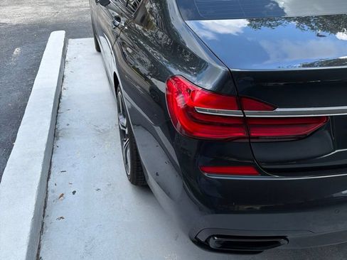 Used 2019 BMW 740i w/ Executive Package RWD image 5