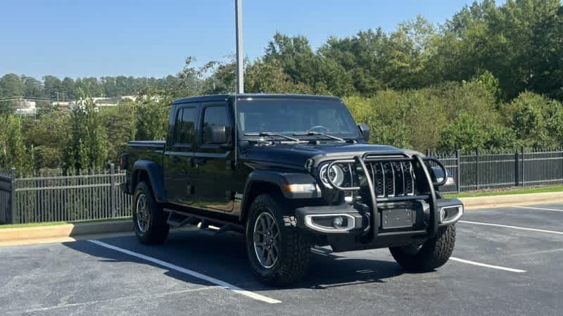 Used 2020 Jeep Gladiator Overland AWD/4WD image 6