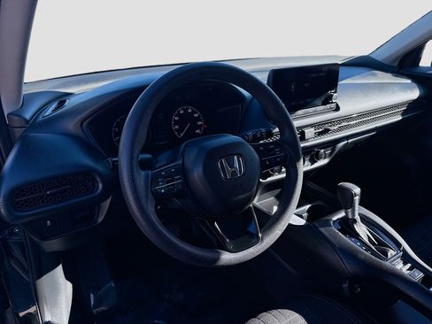 Certified 2023 Honda HR-V LX image 9