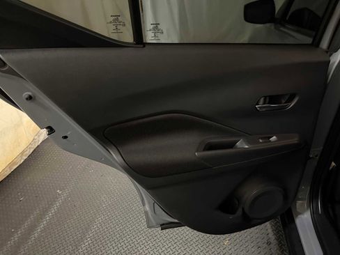 Used 2021 Nissan Kicks SV image 23