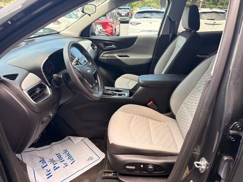 Used 2020 Chevrolet Equinox LS w/ LS Convenience Package FWD image 10