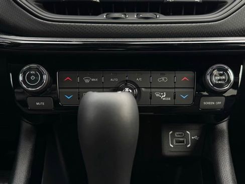 New 2026 Jeep Compass Limited image 29